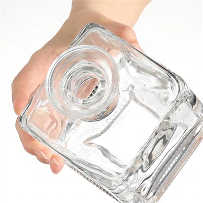 Hộp thủy tinh đựng rượu whisky