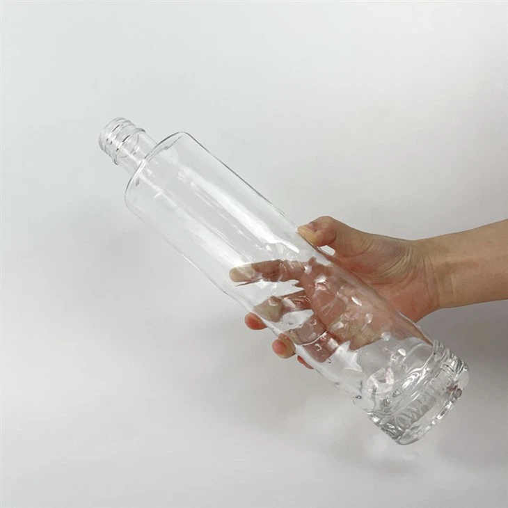 Chai rượu thủy tinh hình trụ 700ml có khắc lõm và lồi